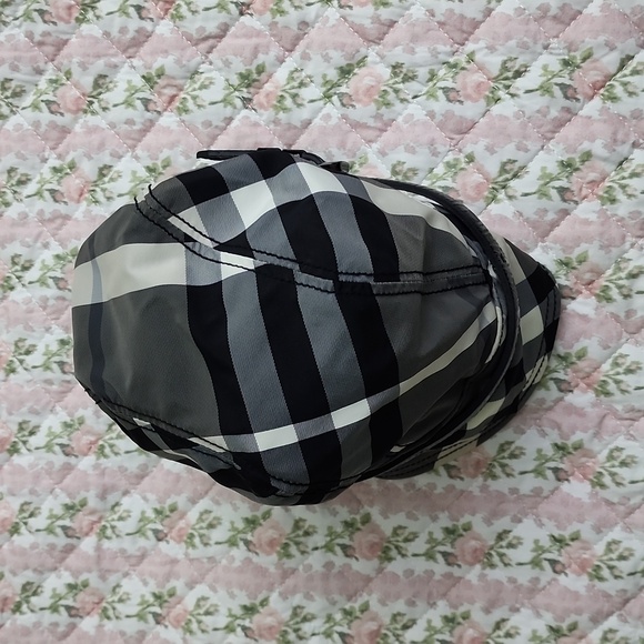 Burberry London plaid check nylon patent buckle accent hat M - Picture 6 of 7